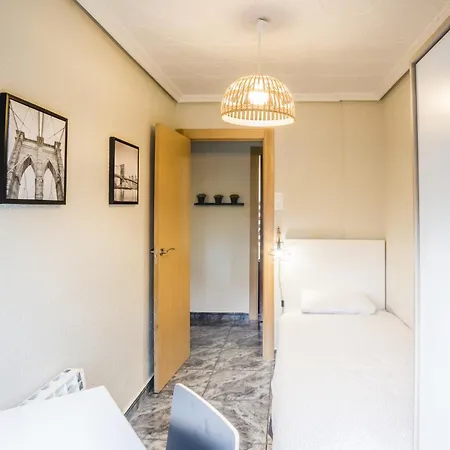 Loira Andorra Confort En Zona Universitaria Apartment